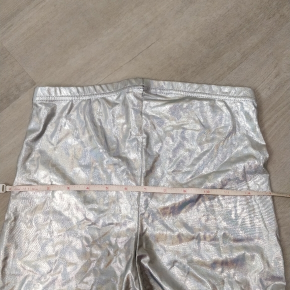NWOT Boohoo holographic iridescent leggings - Picture 11 of 17